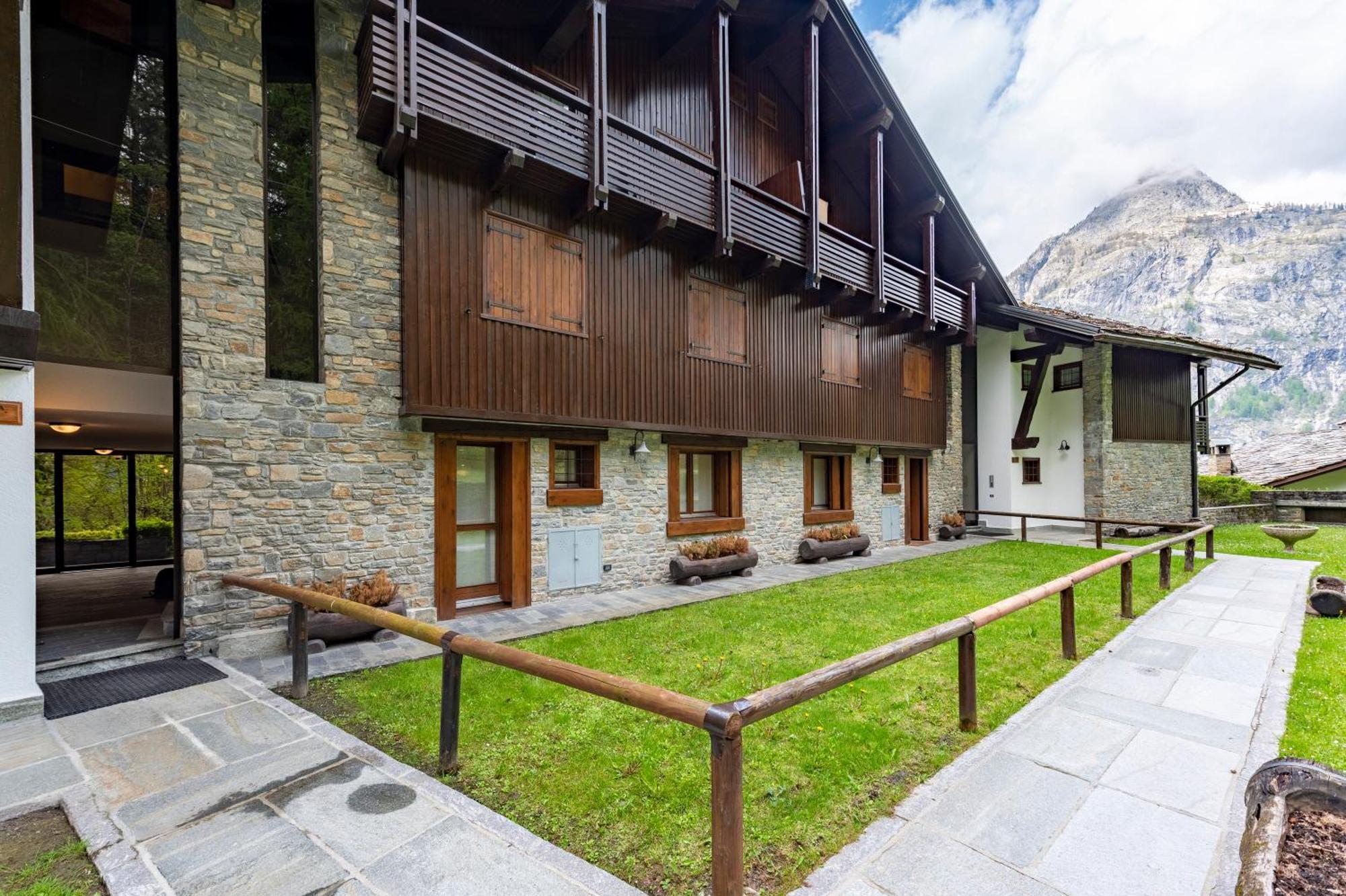 Plan Gorret Beautiful Flat In Courmayeur - Happy Rentals Exterior photo