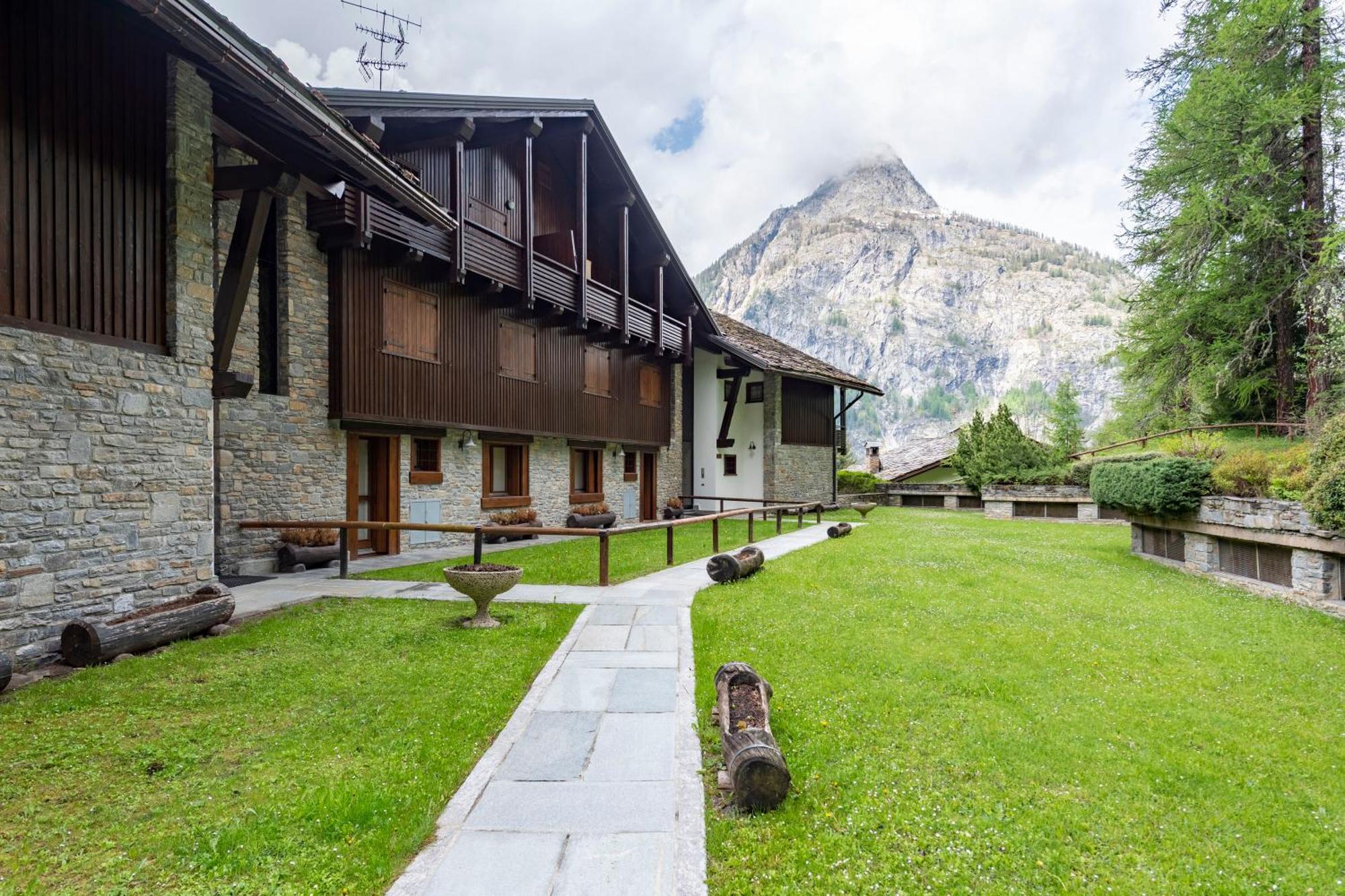 Plan Gorret Beautiful Flat In Courmayeur - Happy Rentals Exterior photo